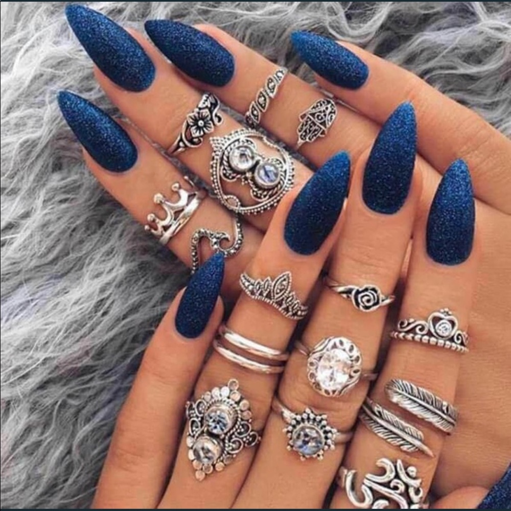 Beautiful Set of 16 Pieces Silver And Opal Rings